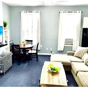 Apartment 3 Bedrooms 1 Bath Apt, 10 Min To Manhattan!, New York